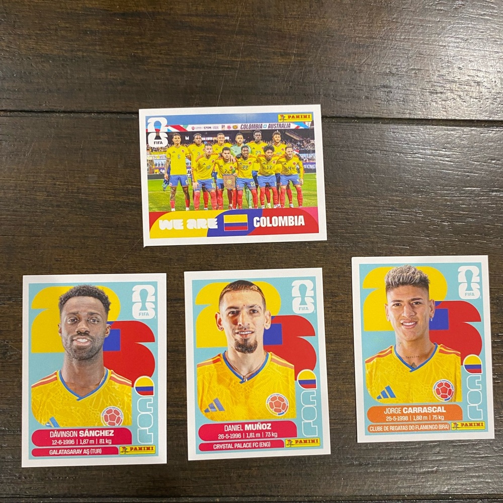 4 Colombia panini stickers